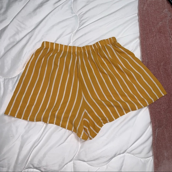 PEPPERMINT USA Paperbag Waist Striped Shorts - Picture 5 of 10